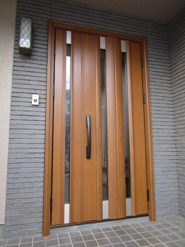 【北本店】　東松山市　玄関ドアの取り替え